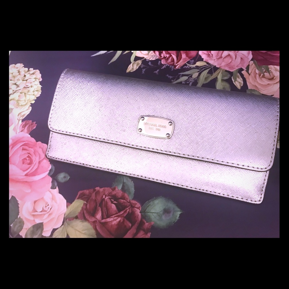 Michael kors sparkly wallet